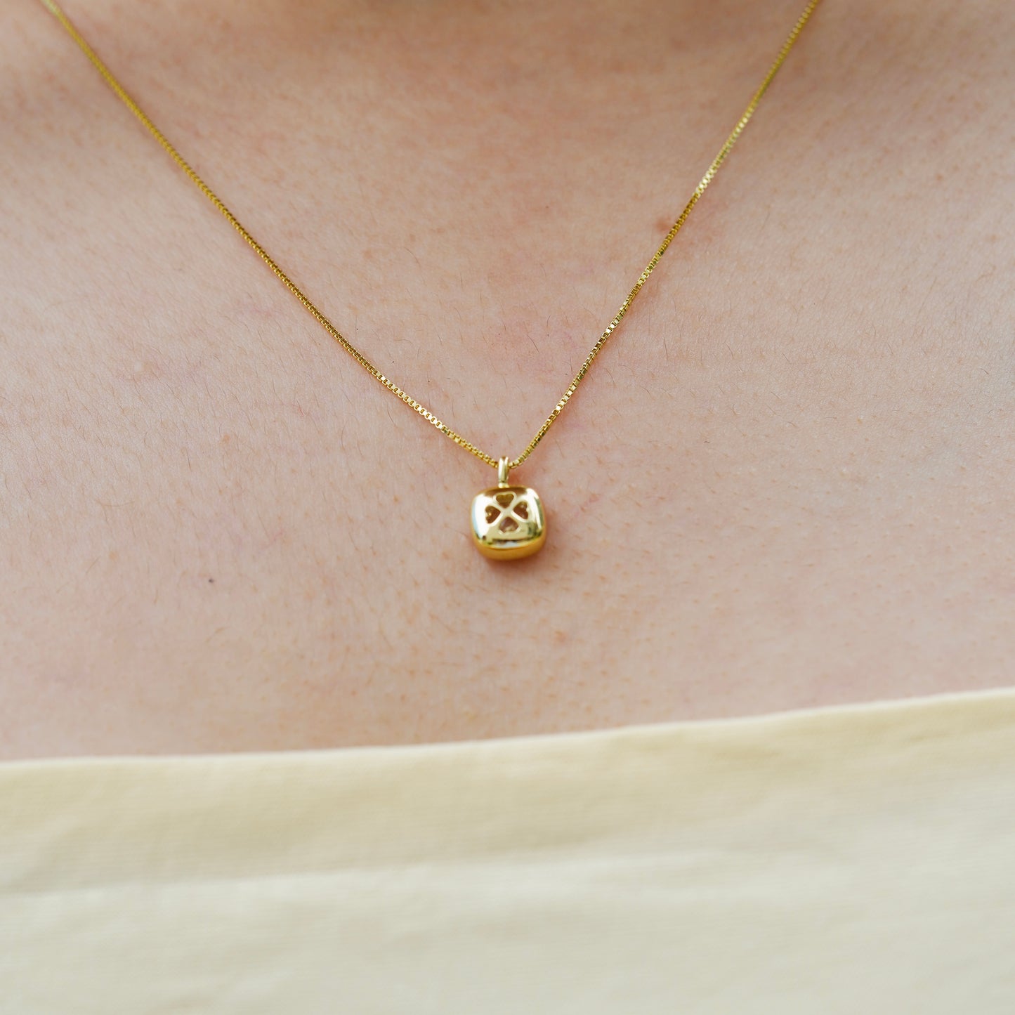 Gloréa Silk Necklace