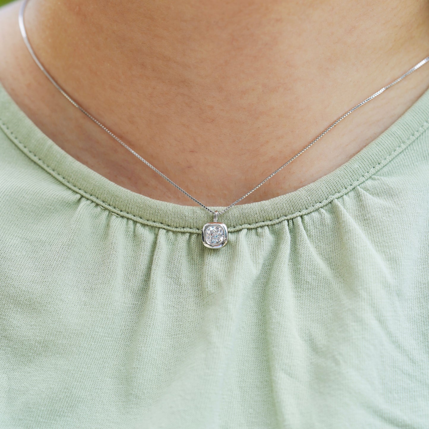 Gloréa Silk Necklace