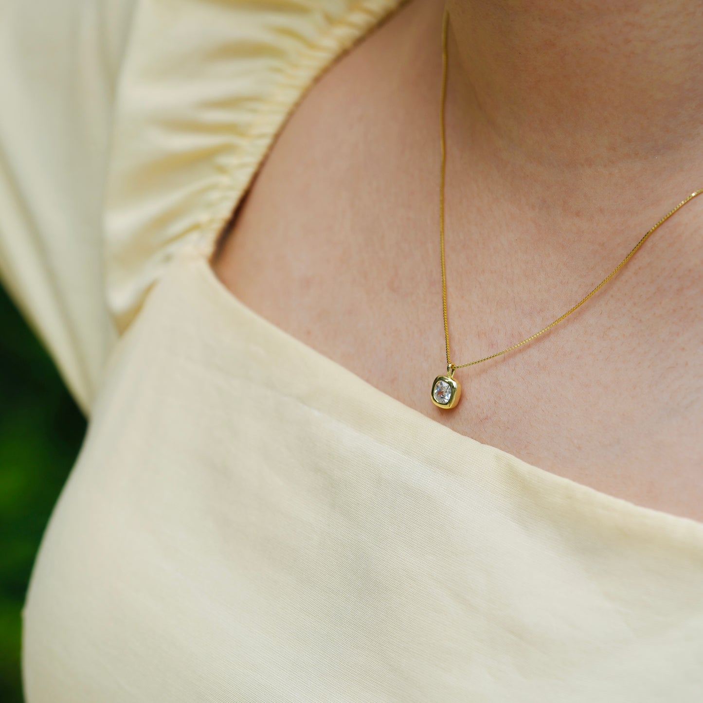 Gloréa Silk Necklace