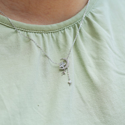 Lunafleur Necklace