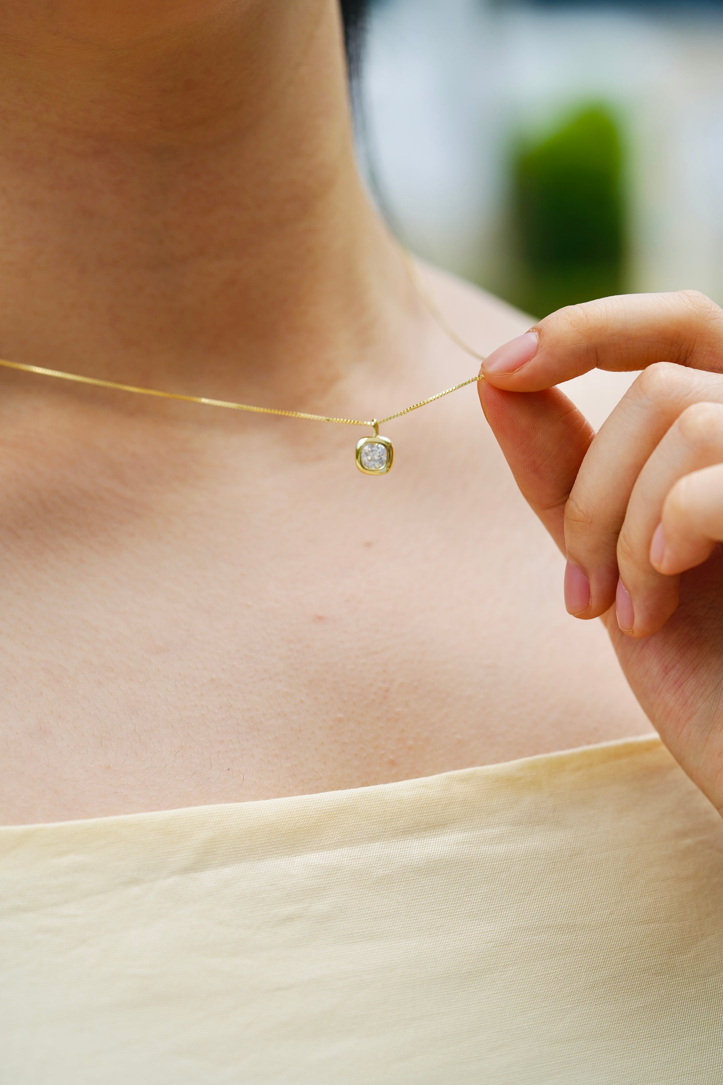 Gloréa Silk Necklace