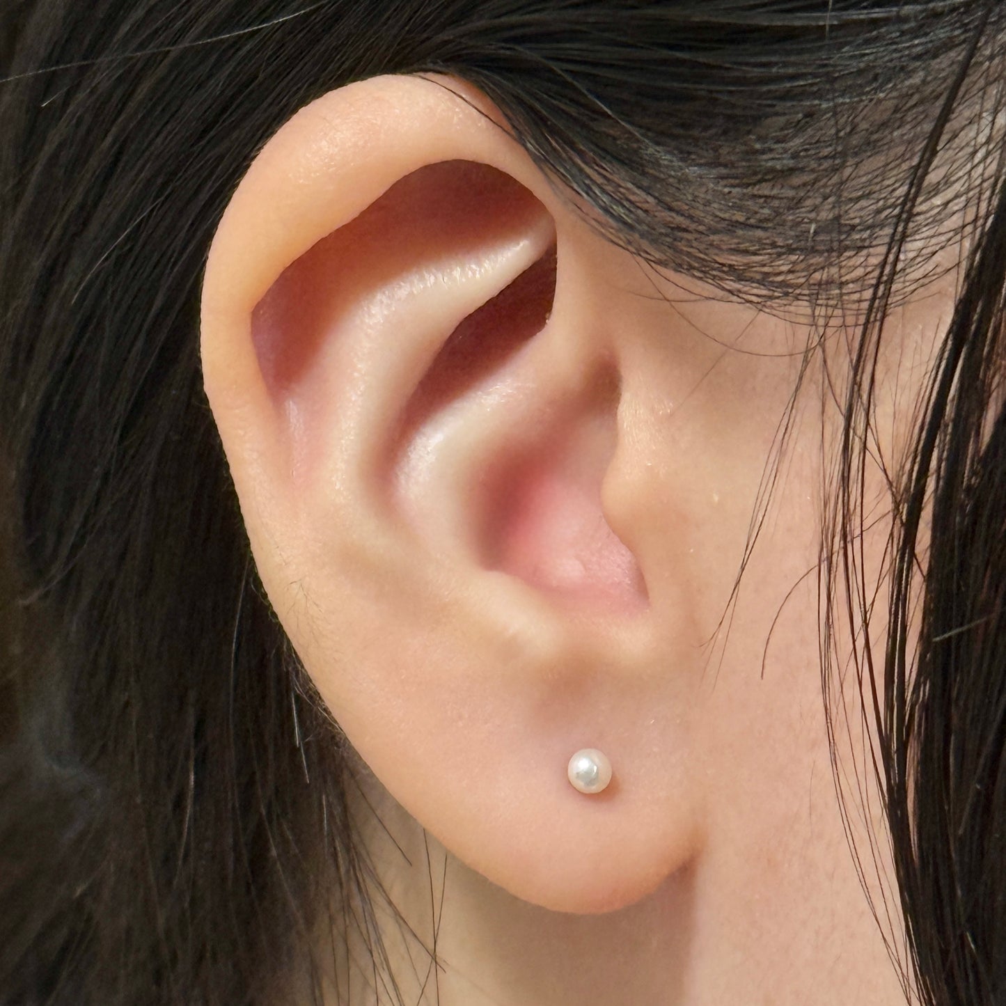 Chérie Bow Ear Studs